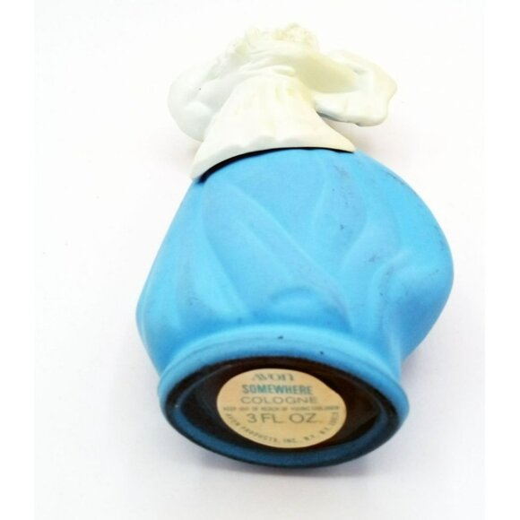 Avon Dutch Woman Figurine Holding Flowers Somewhere Cologne Bottle Vintage 7 In - Picture 12 of 14